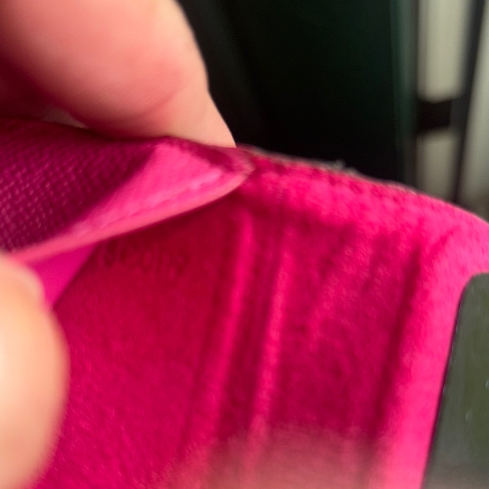 Louis Vuitton Phone Case - Picture 13 of 13